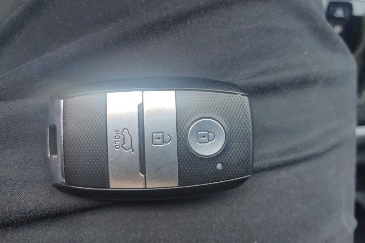 Used Kia kx1 Stonic 2019 1.4L Automatic Fun Edition China VI Vehicle Key