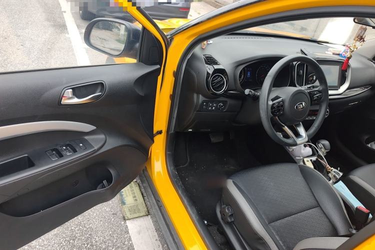 Used Kia kx1 Stonic 2019 1.4L Automatic Fun Edition China VI Driver Seat