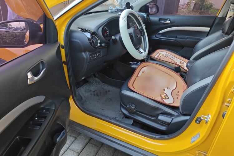Used Kia kx1 Stonic 2019 1.4L Automatic Fun Edition China VI Driver Seat