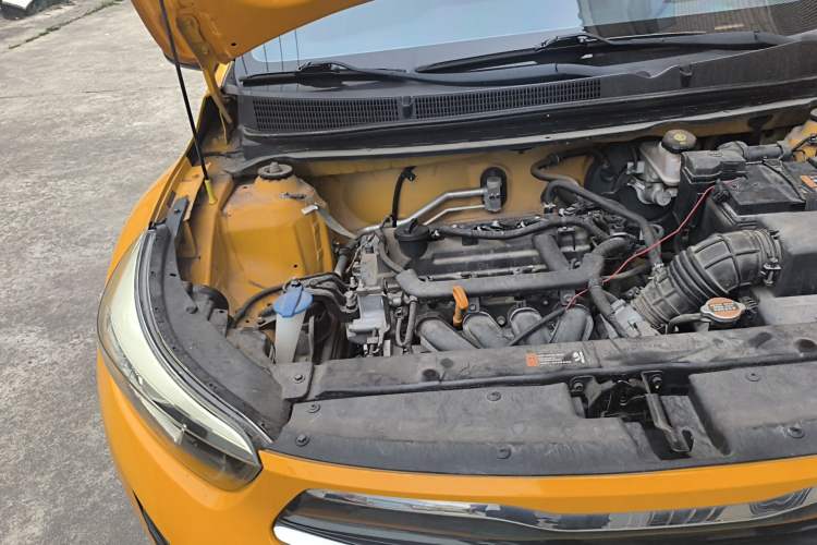 Used Kia kx1 Stonic 2019 1.4L Automatic Fun Edition China V Standard Engine Bay Right