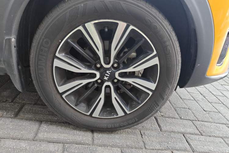 Used Kia kx1 Stonic 2019 1.4L Automatic Fun Edition China VI Exterior 1