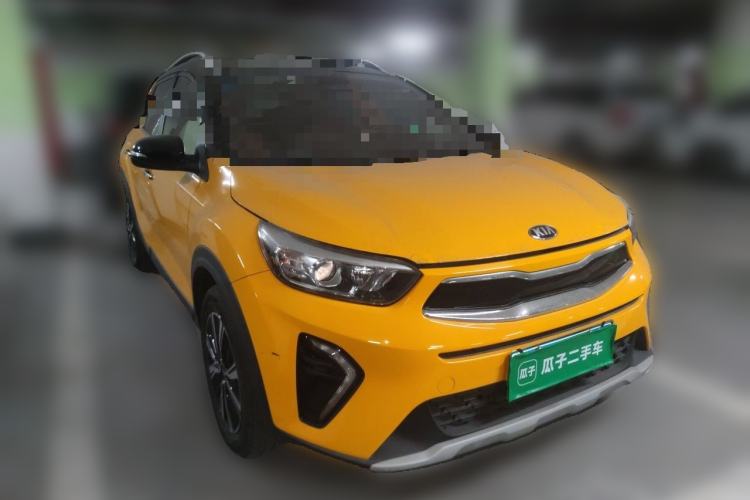 Used Kia kx1 Stonic 2019 1.4L Automatic Fun Edition China VI Front Right 45 Deg