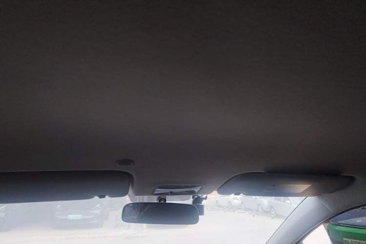 Used Kia kx1 Stonic 2019 1.4L Automatic Sport Edition China VI Headliner