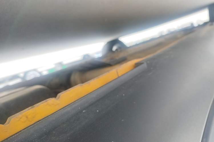 Used Kia kx1 Stonic 2019 1.4L Automatic Sport Edition China VI Left Side Sill