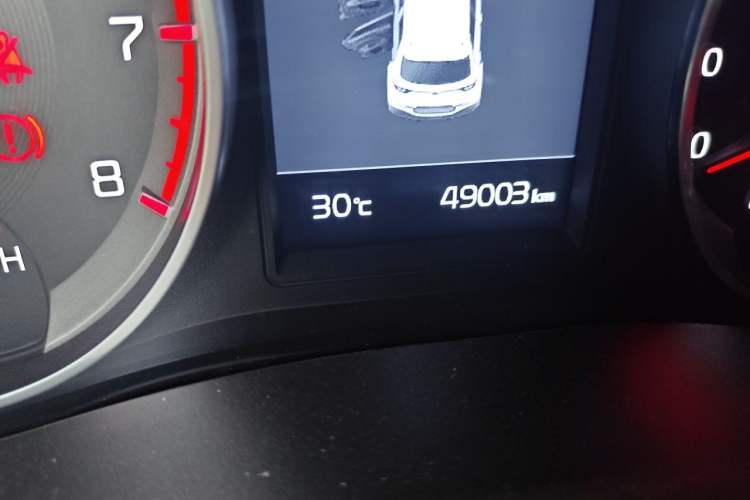 Used Kia kx1 Stonic 2019 1.4L Automatic Fun Edition China VI Odometer Close Up