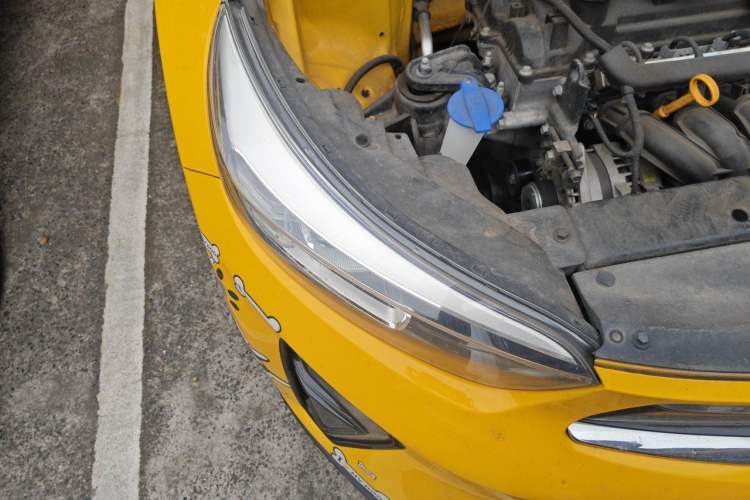 Used Kia kx1 Stonic 2019 1.4L Automatic Fun Edition China V Standard Right Front Headlight