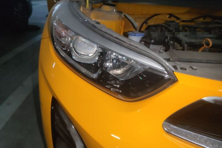Used Kia kx1 Stonic 2019 1.4L Automatic Fun Edition China VI Right Front Headlight