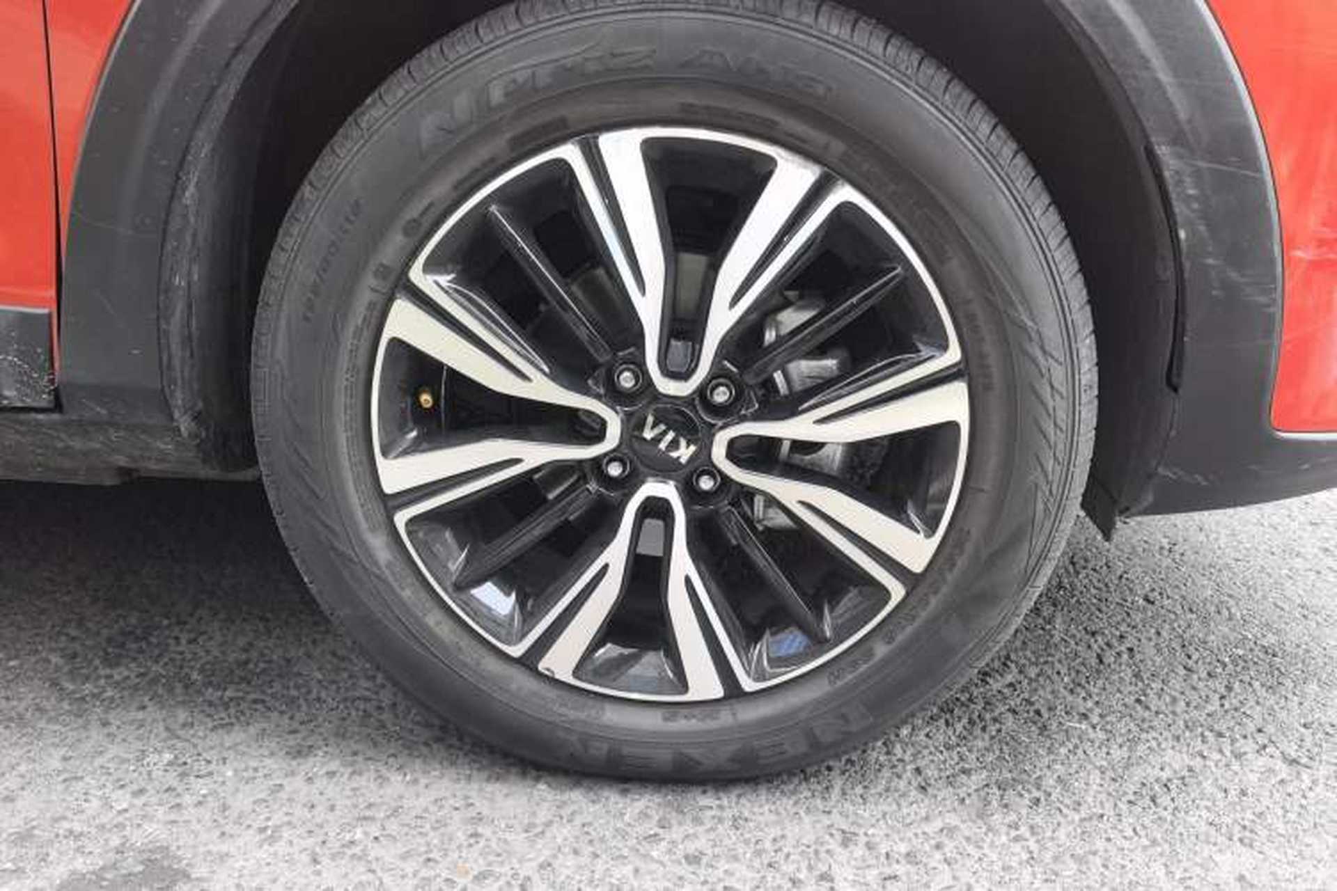 Used Kia kx1 Stonic 2019 1.4L Automatic Sport Edition China VI Right Front Wheel Hub