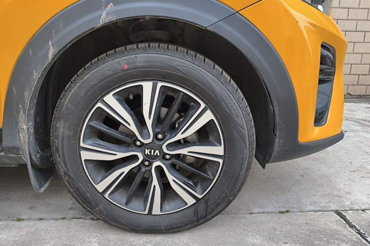 Used Kia kx1 Stonic 2019 1.4L Automatic Fun Edition China V Standard Right Front Wheel Hub