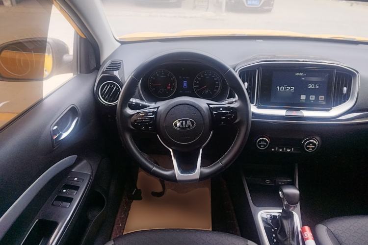 Used Kia kx1 Stonic 2019 1.4L Automatic Sport Edition China VI Steering Wheel