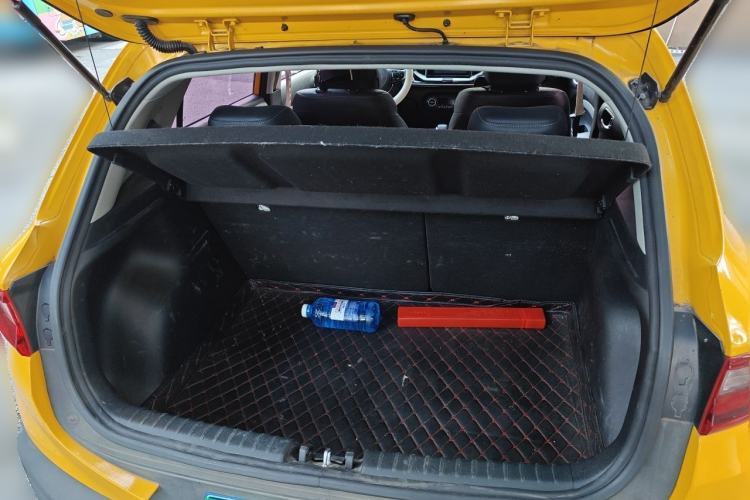 Used Kia kx1 Stonic 2019 1.4L Automatic Fun Edition China VI Trunk