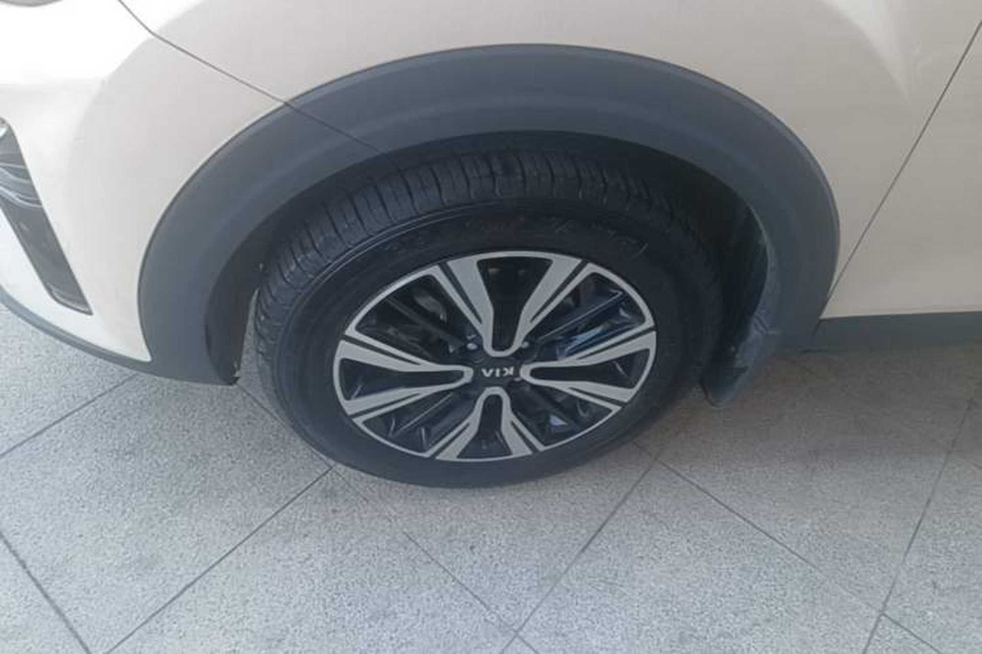 Used Kia kx1 Stonic 2019 1.4L Automatic Fun Edition China VI Left Front Wheel Hub