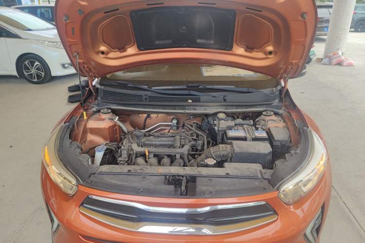 Used Kia kx1 Stonic 2019 1.4L Automatic Sport Edition China VI Engine Bay