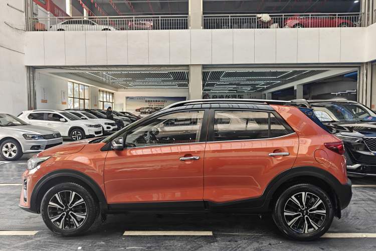 Used Kia kx1 Stonic 2019 1.4L Automatic Fun Edition China VI Exterior 3