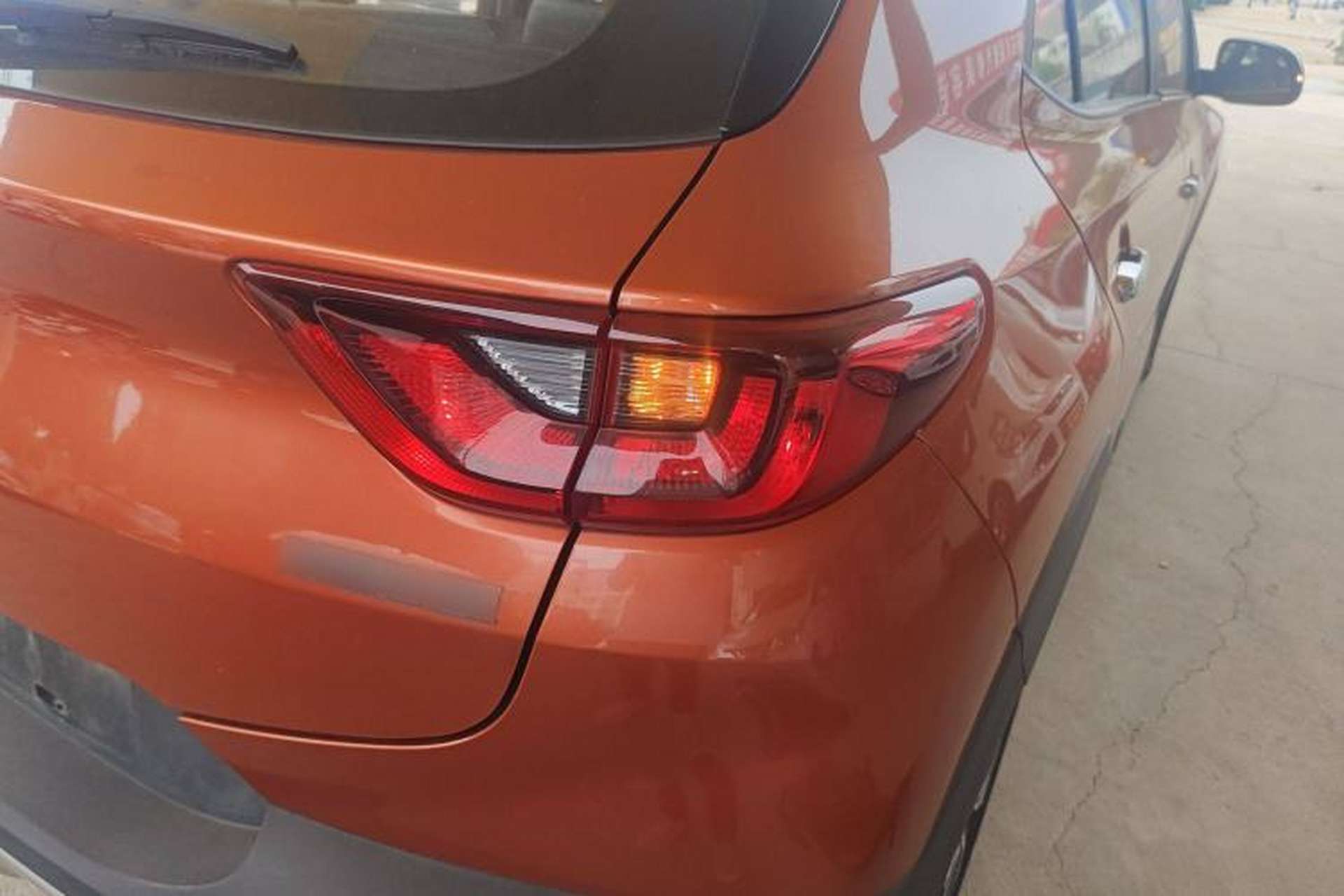 Used Kia kx1 Stonic 2019 1.4L Automatic Sport Edition China VI Exterior 6