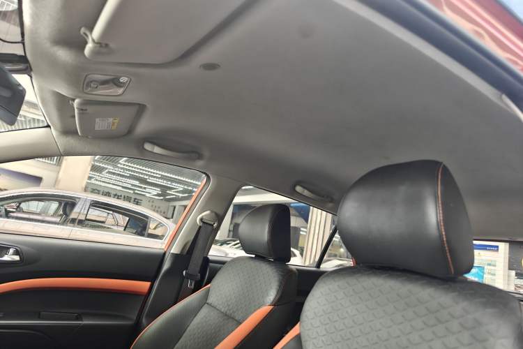 Used Kia kx1 Stonic 2019 1.4L Automatic Fun Edition China VI Headliner