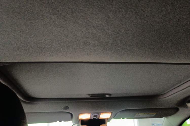 Used Kia kx1 Stonic 2019 1.4L Automatic Sport Edition China VI Headliner