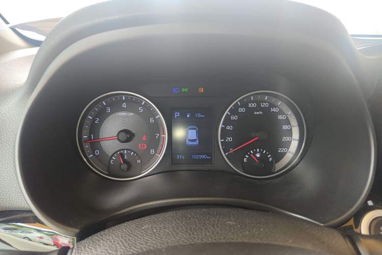 Used Kia kx1 Stonic 2019 1.4L Automatic Sport Edition China VI Instrument Cluster