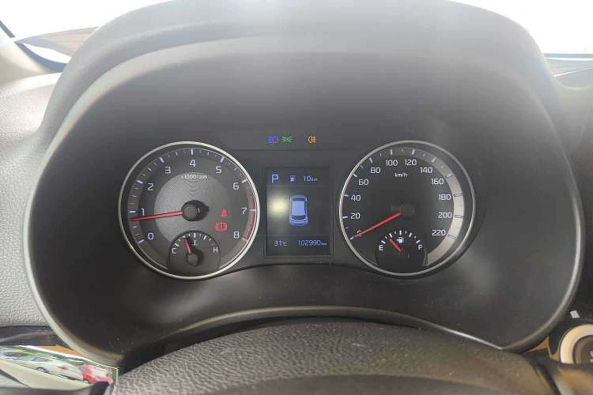 Used Kia kx1 Stonic 2019 1.4L Automatic Sport Edition China VI Instrument Cluster