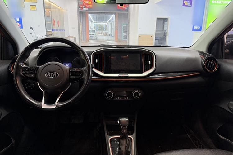Used Kia kx1 Stonic 2019 1.4L Automatic Sport Edition China VI Interior 1
