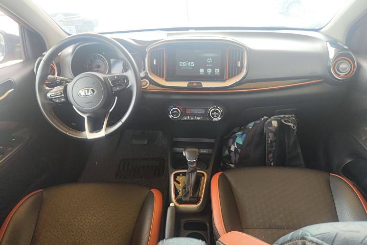 Used Kia kx1 Stonic 2019 1.4L Automatic Sport Edition China VI Interior 2