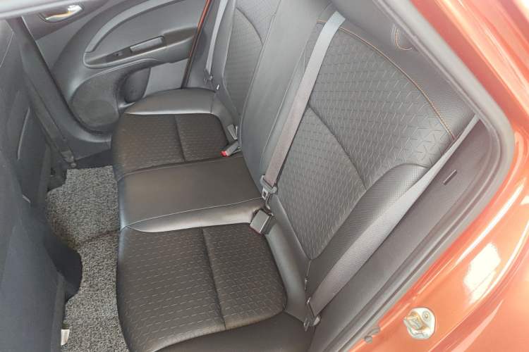 Used Kia kx1 Stonic 2019 1.4L Automatic Sport Edition China VI Interior 4