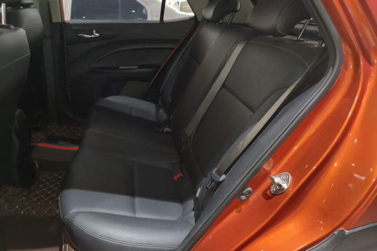 Used Kia kx1 Stonic 2019 1.4L Automatic Fun Edition China VI Interior 4
