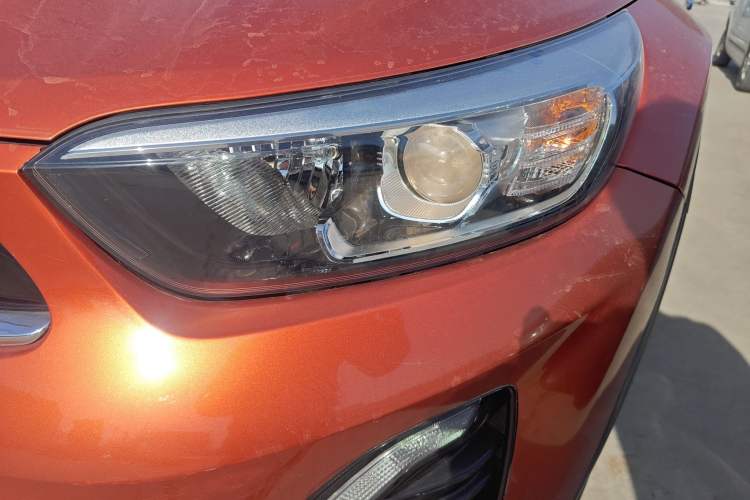 Used Kia kx1 Stonic 2019 1.4L Automatic Fun Edition China VI Left Front Headlight