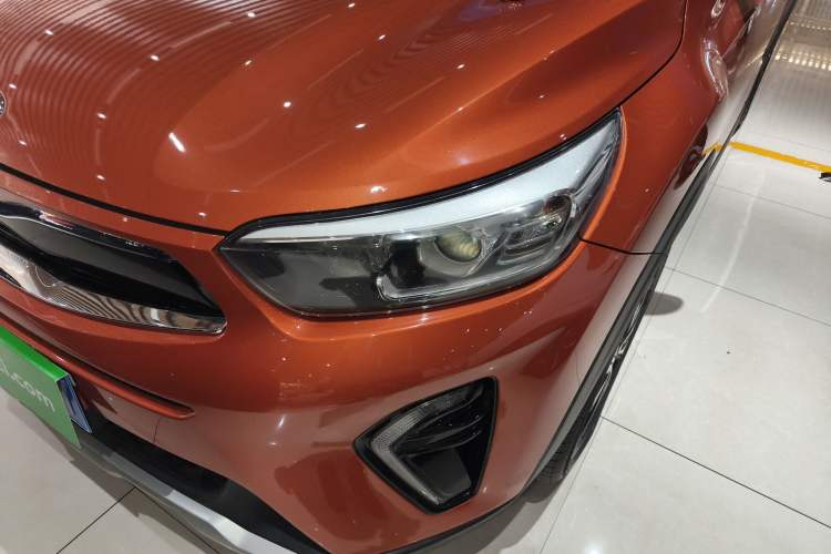 Used Kia kx1 Stonic 2019 1.4L Automatic Fun Edition China VI Left Front Headlight