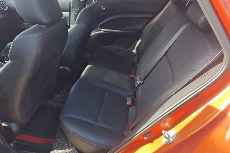 Used Kia kx1 Stonic 2019 1.4L Automatic Fun Edition China VI Left Rear Seat