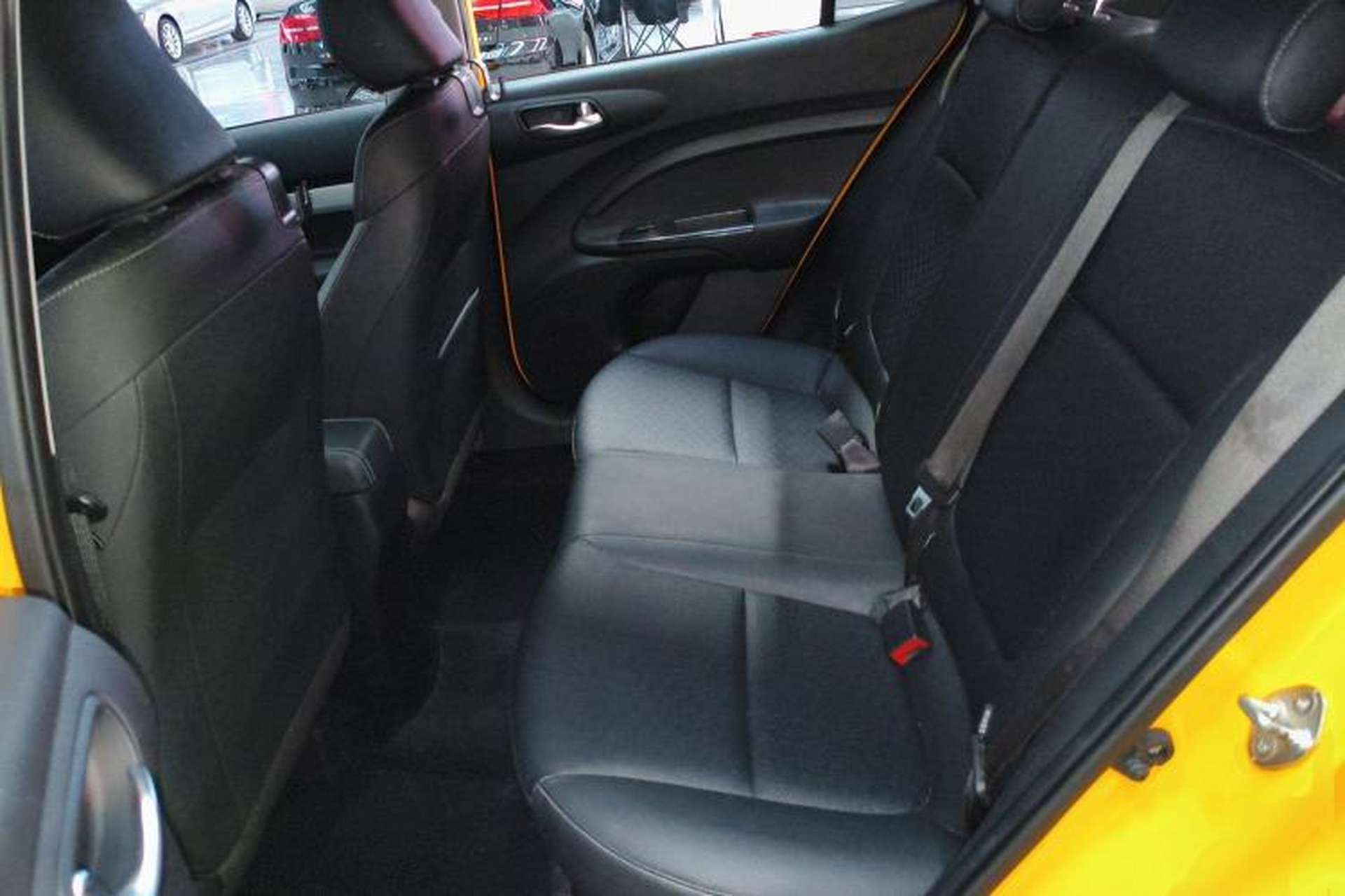 Used Kia kx1 Stonic 2019 1.4L Automatic Fun Edition China V Standard Left Rear Seat