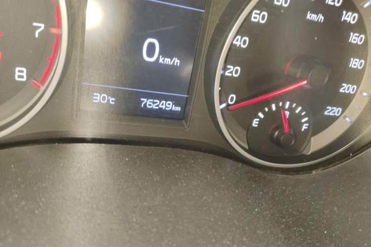 Used Kia kx1 Stonic 2019 1.4L Automatic Fun Edition China V Standard Odometer Close Up