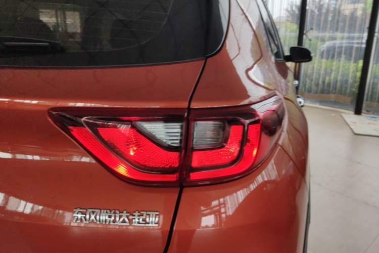 Used Kia kx1 Stonic 2019 1.4L Automatic Fun Edition China VI Right Rear Taillight