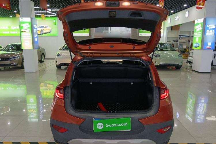 Used Kia kx1 Stonic 2019 1.4L Automatic Sport Edition China VI Trunk