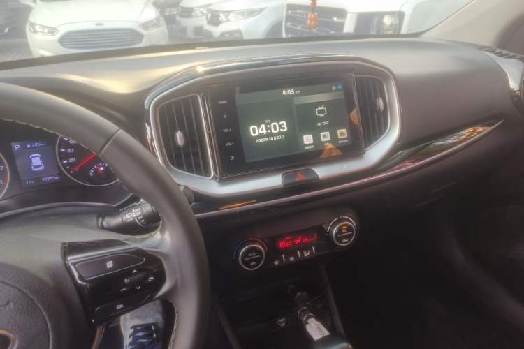 Used Kia kx1 Stonic 2019 1.4L Automatic Fun Edition China VI Audio And AC Panel