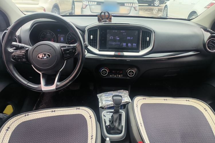 Used Kia kx1 Stonic 2019 1.4L Automatic Fun Edition China V Standard Center Console
