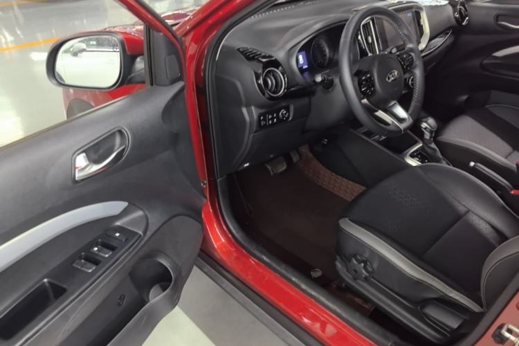 Used Kia kx1 Stonic 2019 1.4L Automatic Sport Edition China VI Driver Seat