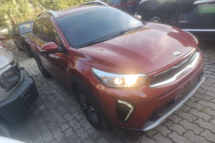 Used Kia kx1 Stonic 2019 1.4L Automatic Fun Edition China VI Front Right 45 Deg