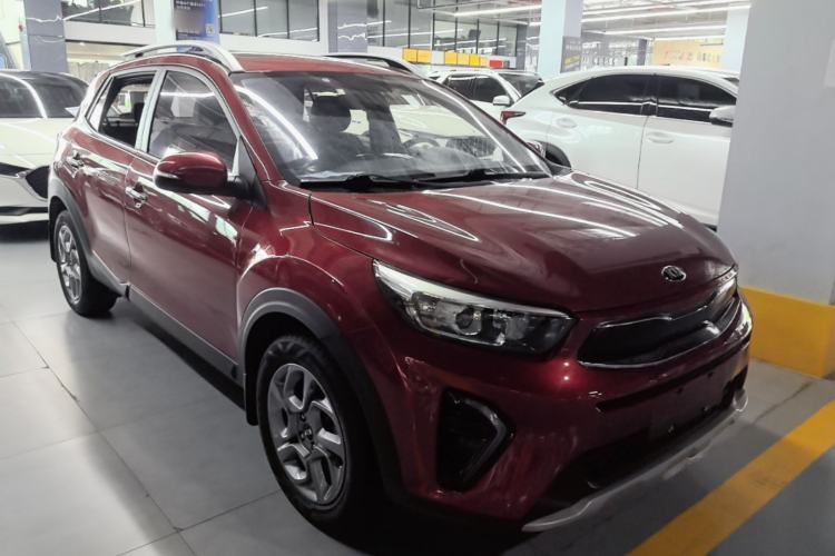 Used Kia kx1 Stonic 2019 1.4L Automatic Sport Edition China VI Front Right 45 Deg