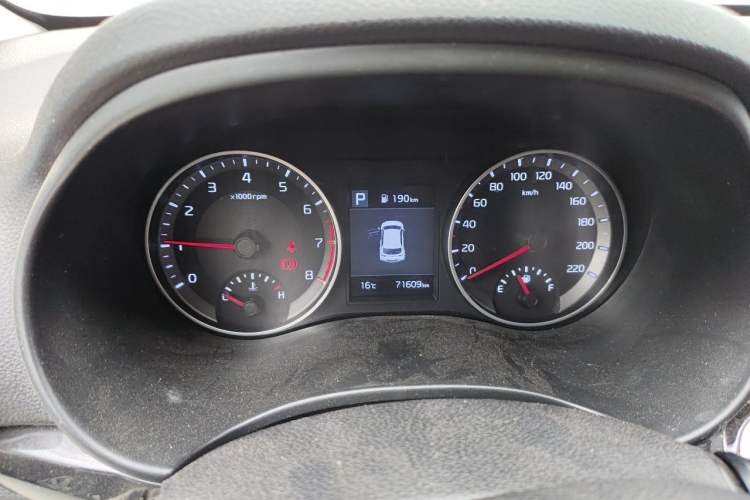 Used Kia kx1 Stonic 2019 1.4L Automatic Fun Edition China V Standard Instrument Cluster