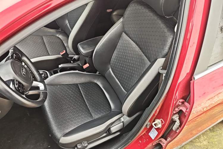Used Kia kx1 Stonic 2019 1.4L Automatic Fun Edition China V Standard Left Front Seat