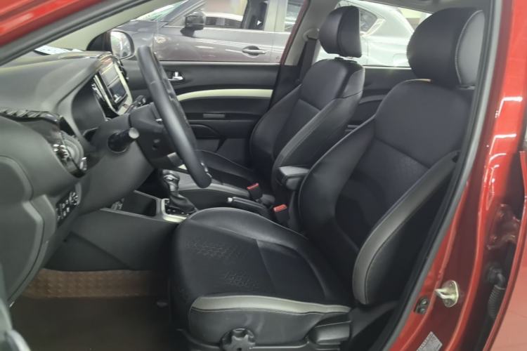 Used Kia kx1 Stonic 2019 1.4L Automatic Sport Edition China VI Left Front Seat