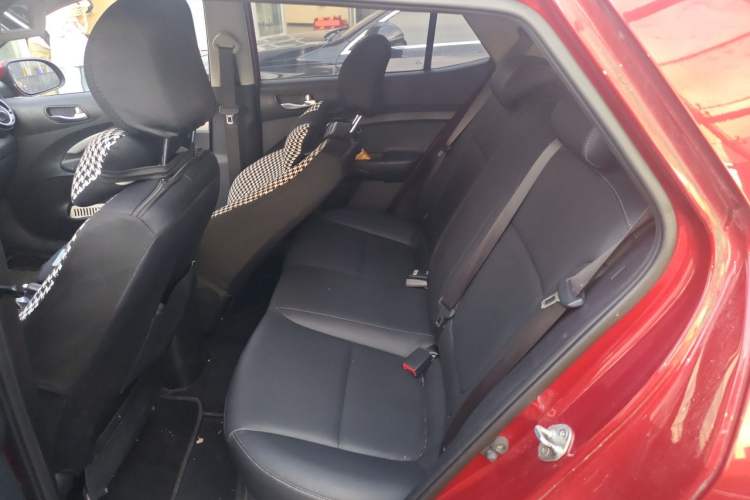 Used Kia kx1 Stonic 2019 1.4L Automatic Fun Edition China VI Left Rear Seat