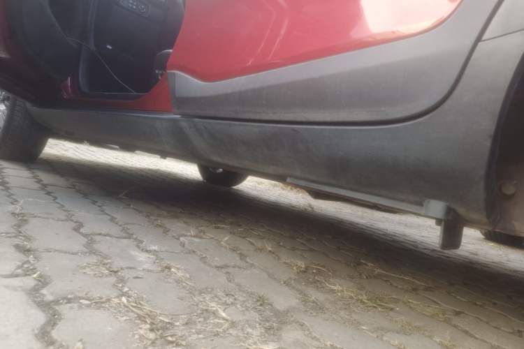 Used Kia kx1 Stonic 2019 1.4L Automatic Fun Edition China VI Left Side Sill