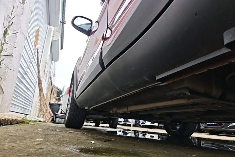 Used Kia kx1 Stonic 2019 1.4L Automatic Fun Edition China V Standard Left Side Sill