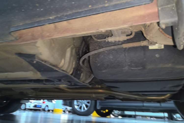 Used Kia kx1 Stonic 2019 1.4L Automatic Sport Edition China VI Left Side Sill