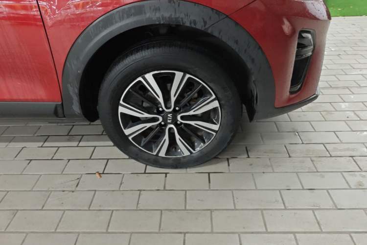 Used Kia kx1 Stonic 2019 1.4L Automatic Fun Edition China VI Right Front Wheel Hub