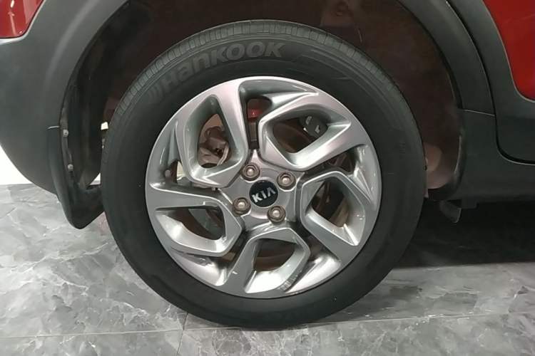 Used Kia kx1 Stonic 2019 1.4L Automatic Fun Edition China V Standard Right Rear Wheel Hub