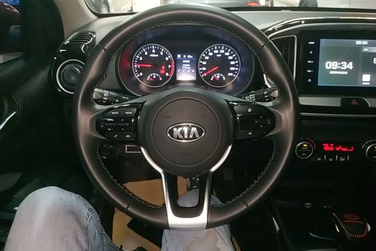 Used Kia kx1 Stonic 2019 1.4L Automatic Fun Edition China V Standard Steering Wheel