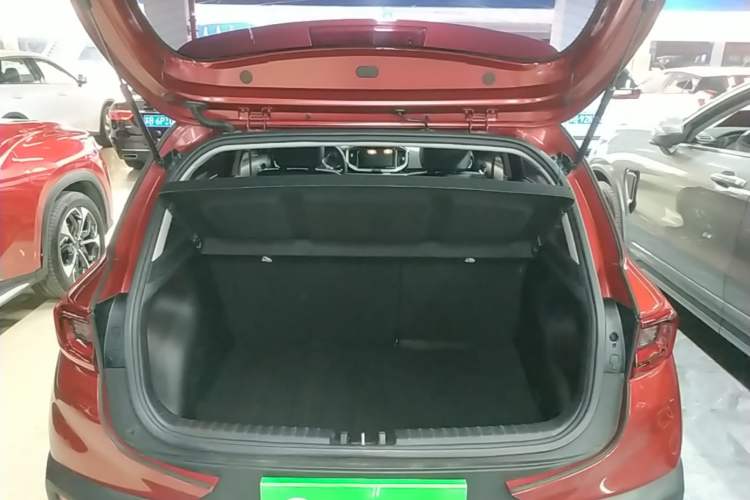 Used Kia kx1 Stonic 2019 1.4L Automatic Fun Edition China V Standard Trunk